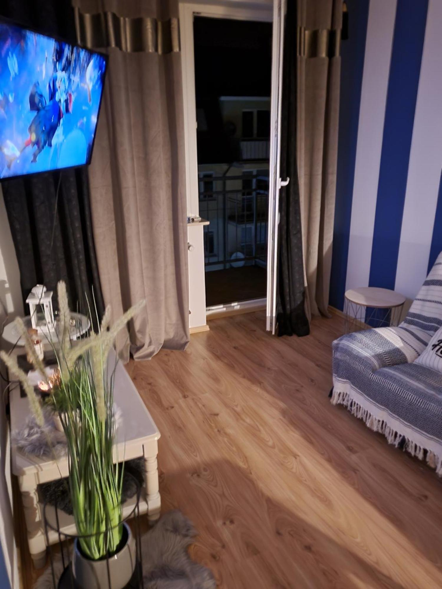 Apartament Wakacyjny Ines -Ustka-Na Wydmie,Samodzielne Zameldowanie,Garaz Do Dyspozycji Gosci Værelse billede
